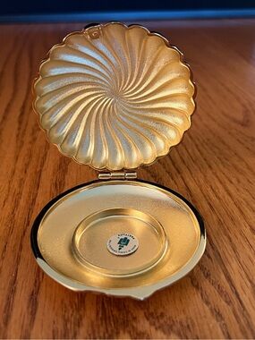 Partylite Gold Swirl Compact Tealight Travel Holder